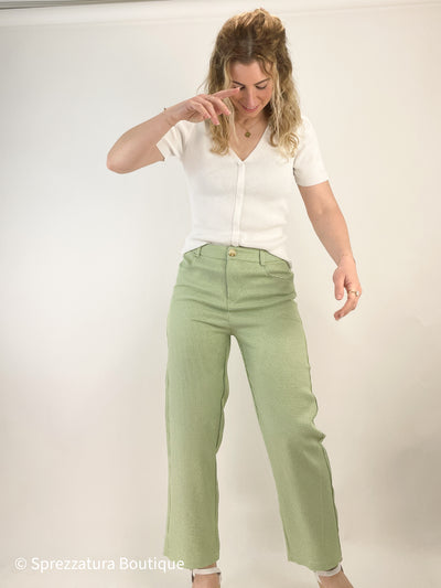Green white gingham cropped ankle pants womens pockets classic timeless chic trousers summer Modern smart causal female chic effortless outfit womens ladies gift elegant effortless clothing everyday stylish clothes apparel outfits chic winter spring style women’s boutique trendy teacher office cute outfit boutique clothes fashion quality work from home lounge athleisure gift for her retro vintage