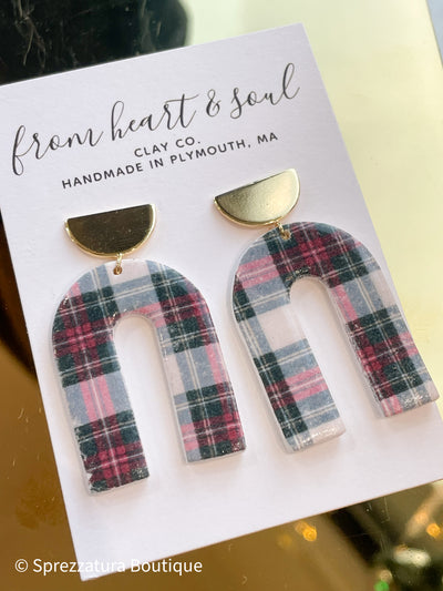 tartan plaid arch earrings locally made handmade holidays festive Modern smart causal female chic effortless outfit womens ladies gift elegant effortless clothing everyday stylish clothes apparel outfits chic winter fall autumn professional style women’s boutique trendy teacher office cute outfit boutique clothes fashion quality work from home neutral wardrobe essential basics lounge athleisure gift for her midsize curvy sizes 