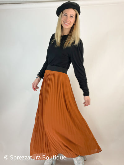 Orange rust butterscotch colored pleated skirt elastic waistband maxi skirt women's style winter spring everyday wear casual elegance chic comfortable work wear Modern smart causal female chic effortless outfit womens ladies gift elegant effortless clothing clothes apparel outfits chic winter style women’s boutique trendy teacher office cute outfit boutique clothes fashion work from home lounge athleisure holiday gift for her midsize curvy sizes 